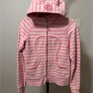 Lululemon Scuba hoodie size 6